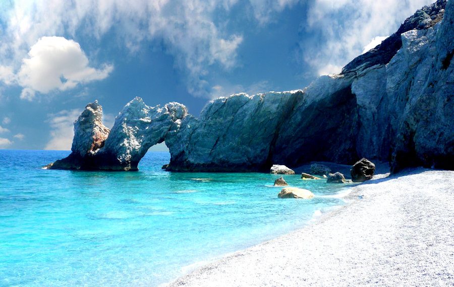 Top 5 destinatii de vacanta preferate de romani in sezonul estival!