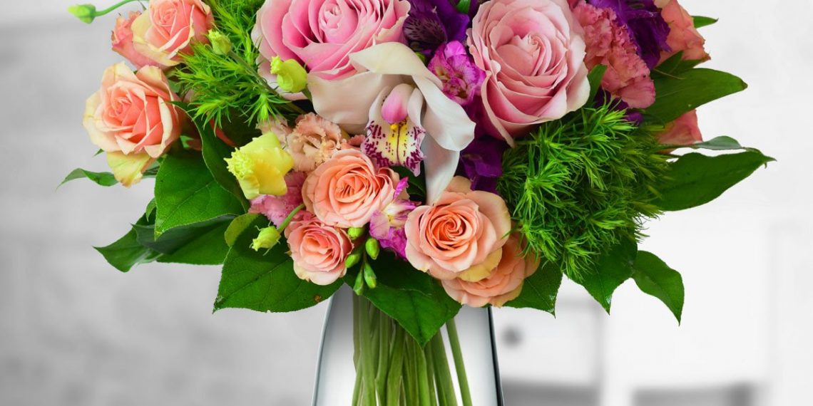 Floria sărbătorește 7 ani de pasiune și experiență în livrarea de flori